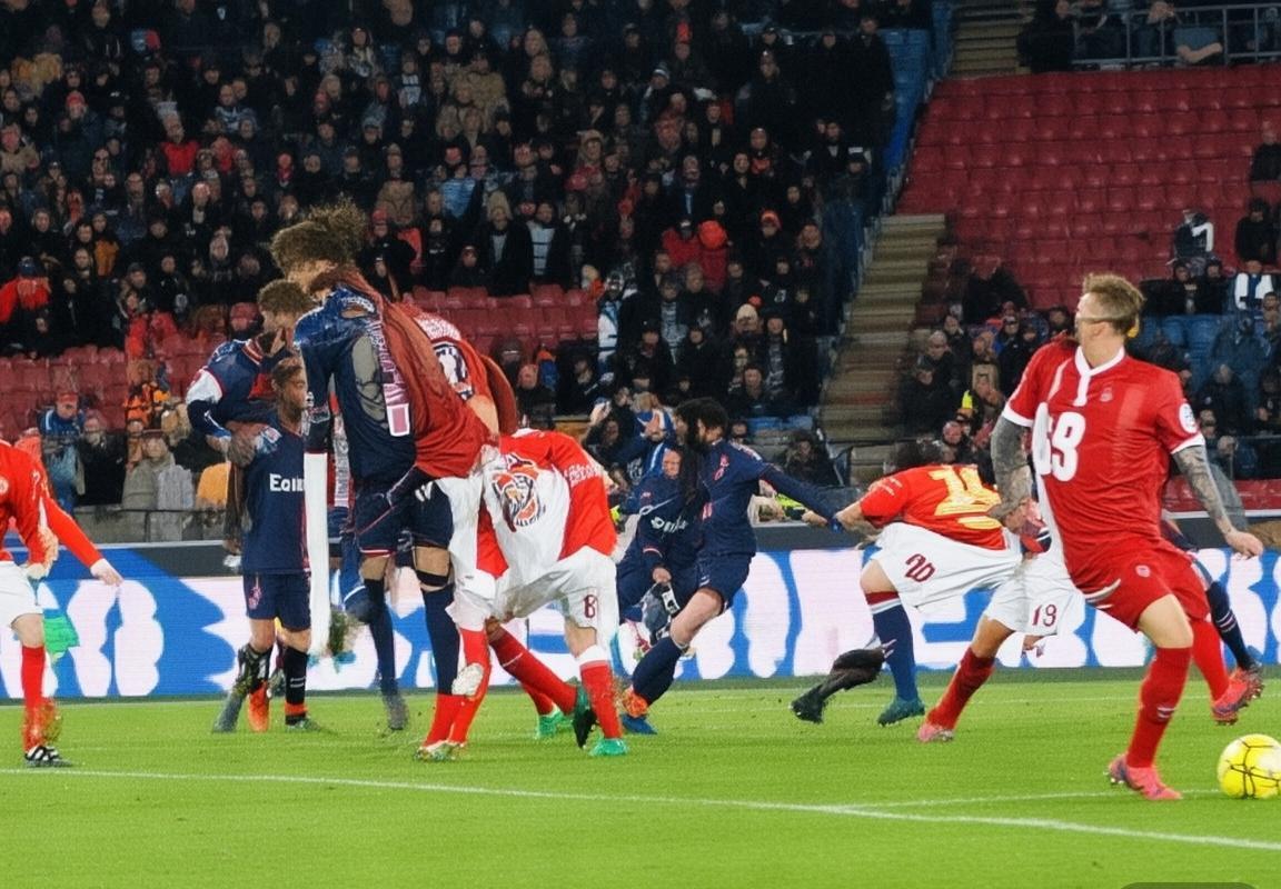 巴黎日耳曼vs亚眠：比赛亮点与战术解析(图1)